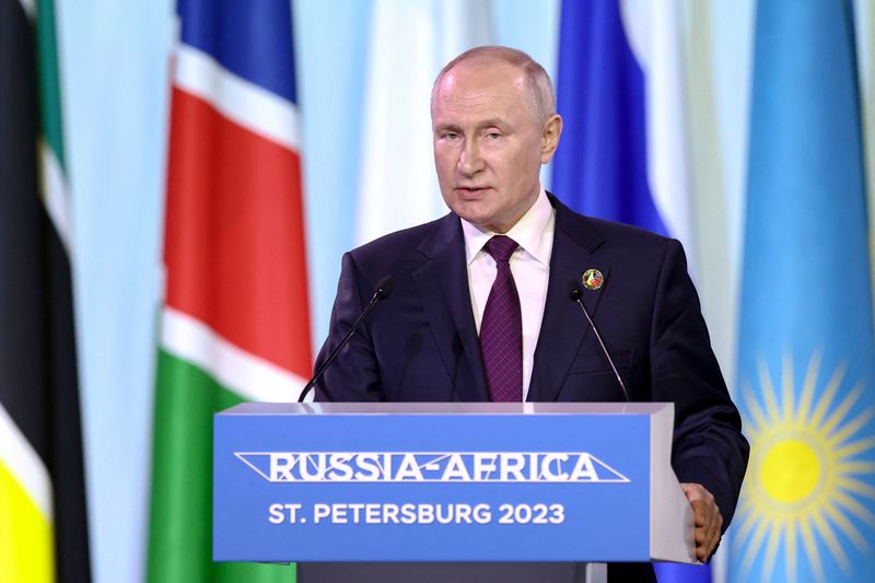 ロシアとアフリカ、植民地主義による損害補償追求で合意　首脳宣言