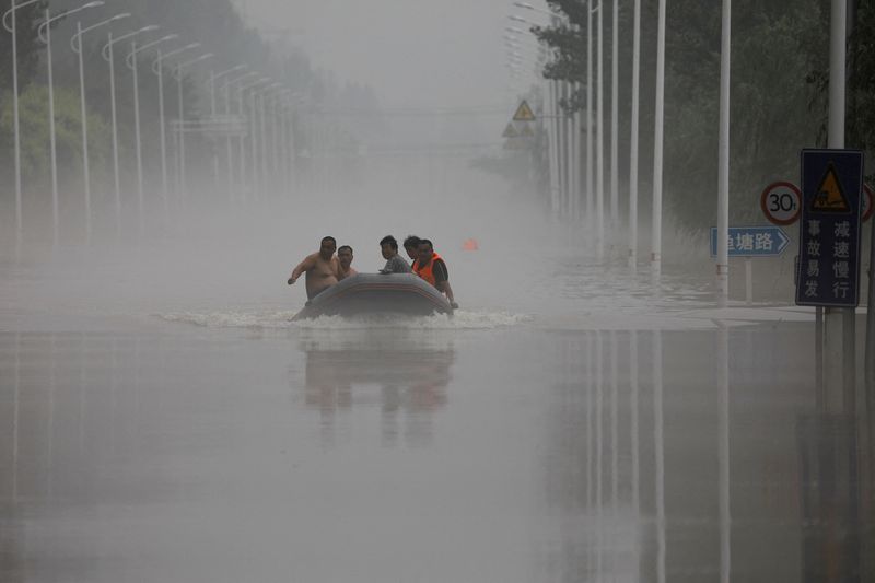 中国河北省で100万人近く避難、北京守るため「保水地区」へ放流