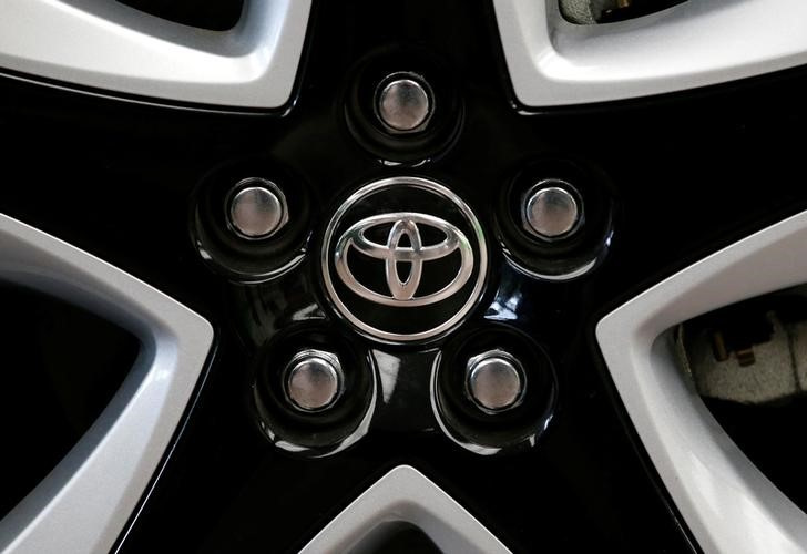 トヨタ株が買い先行、国内工場再開を好感　原因究明に関心