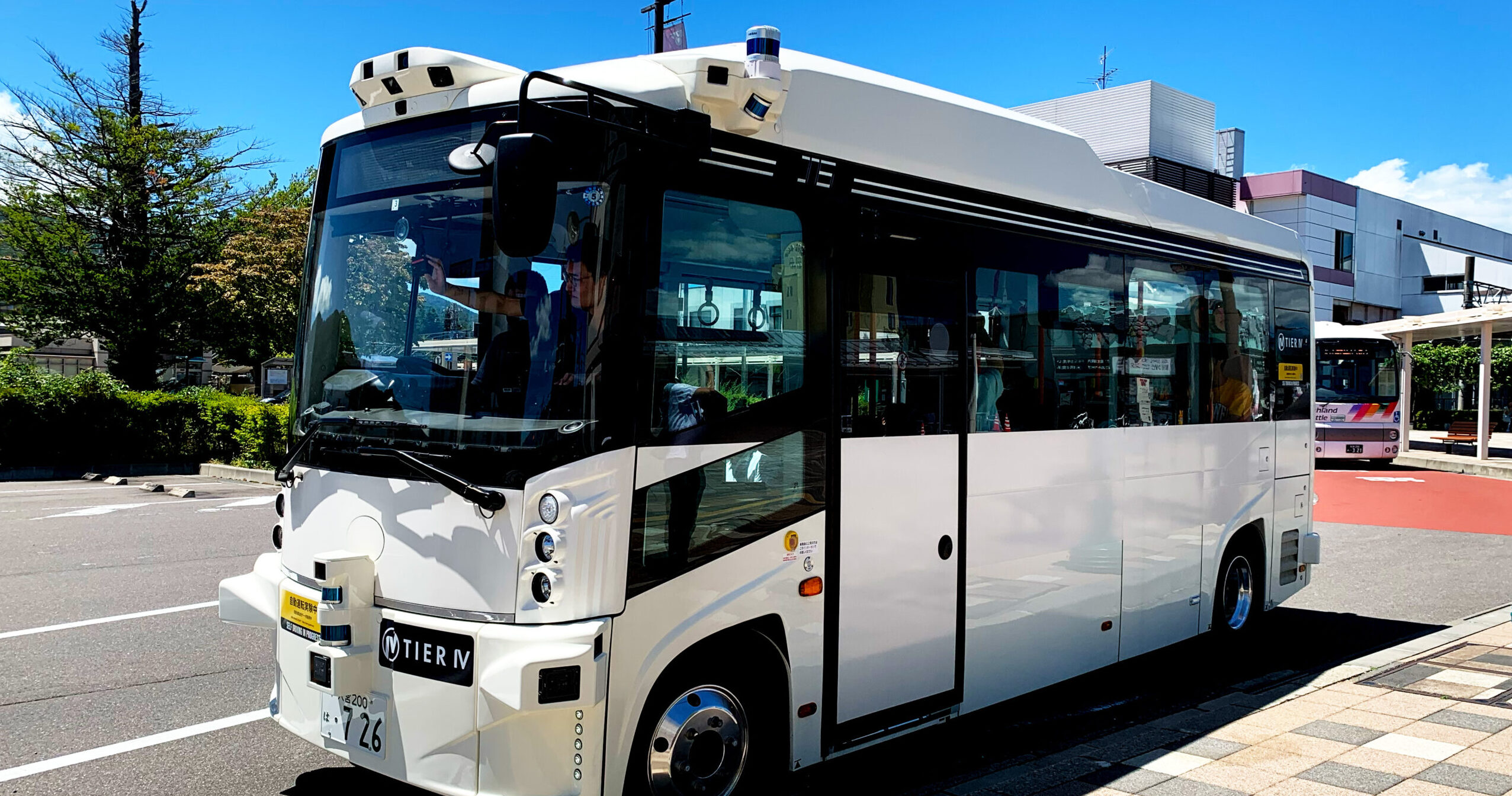 国内初の「量産型」自動運転EVバス、長野県塩尻市で走行試験