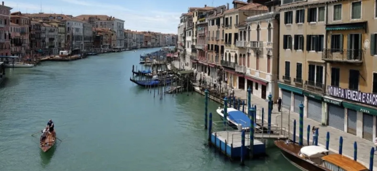 水の都ベネチア、入場料導入へ　観光客増加、日帰りで5ユーロ
