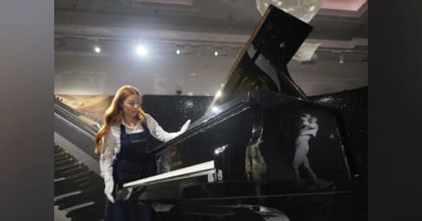 フレディのピアノ3億円　クイーンのボーカル、遺品競売