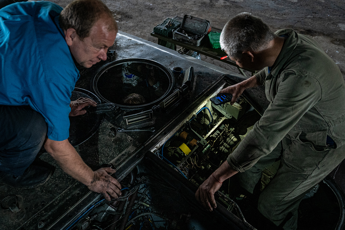 ウクライナ、供与された西側製戦闘車両数千台の修理が問題に
