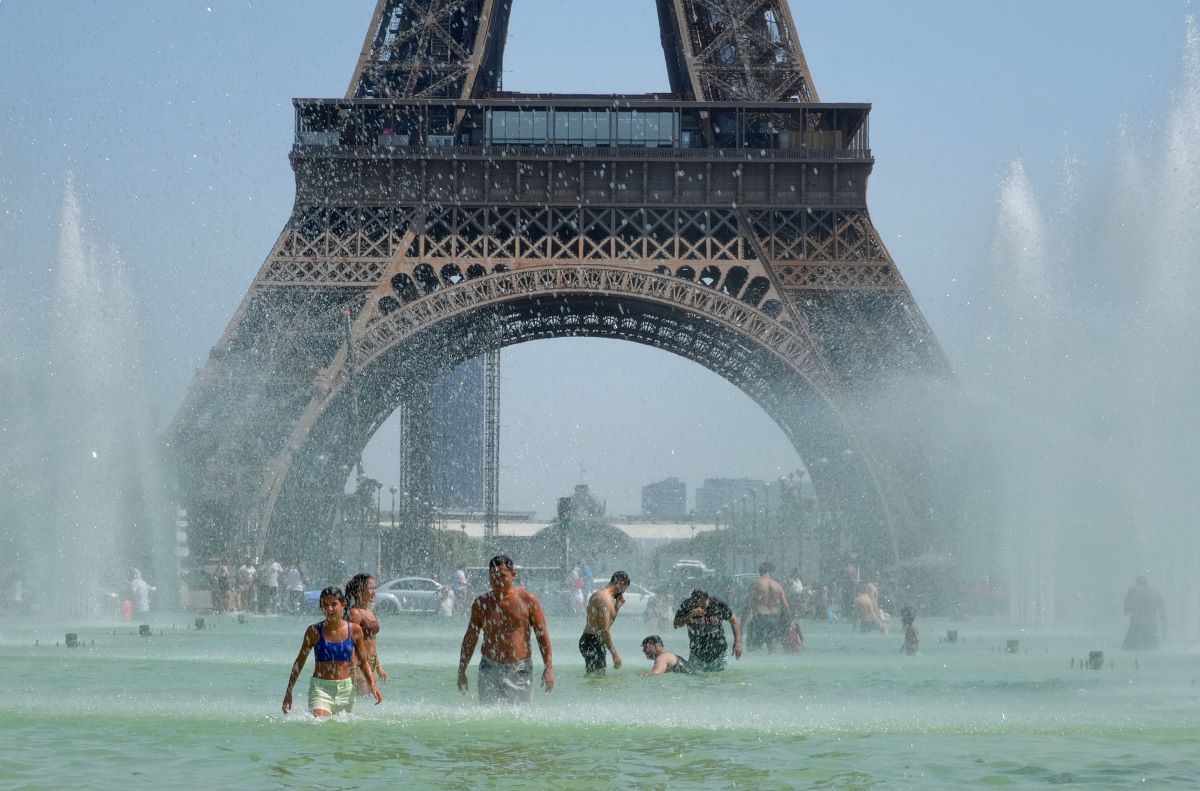 地球温暖化がフランス観光を変える？　旅行客は南部から北部へ