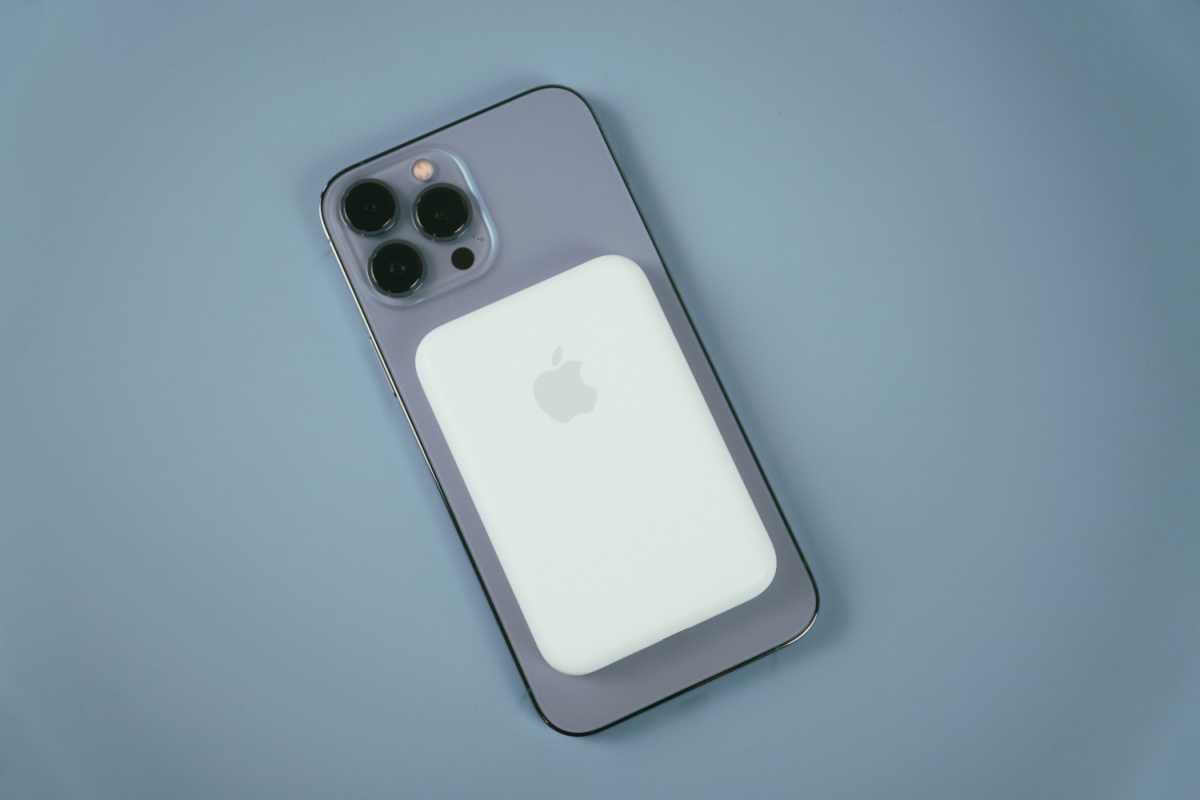 販売終了の「MagSafeバッテリーパック」 iPhone15向けに再登場も