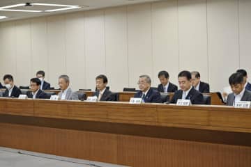 NTTの研究公開義務を緩和　総務省有識者会合が方針