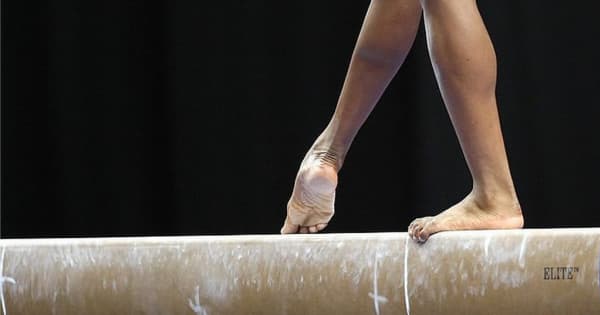 黒人少女にメダル渡さず、アイルランドの体操大会　協会が謝罪