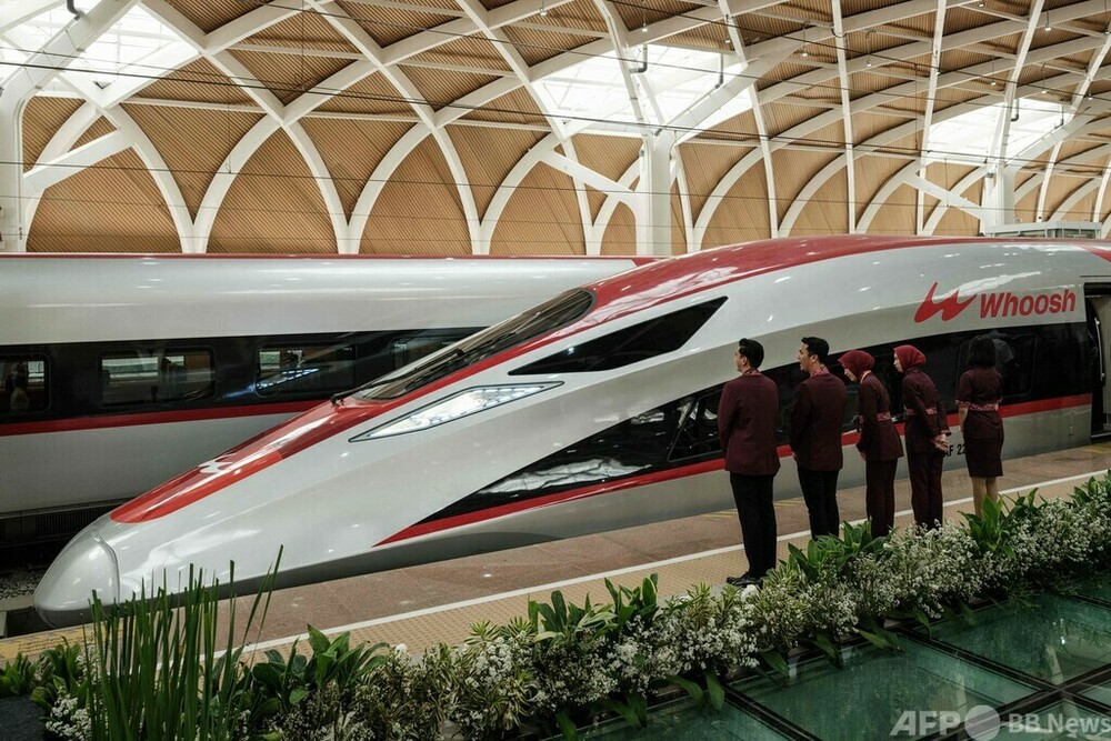 インドネシア高速鉄道が開業 「一帯一路」の一環