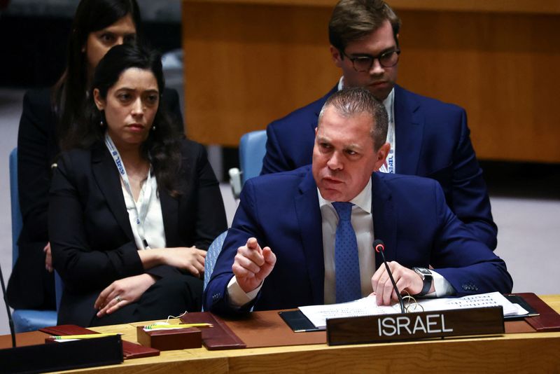 イスラエル国連大使「戦争犯罪」とハマスを非難、安保理緊急会合