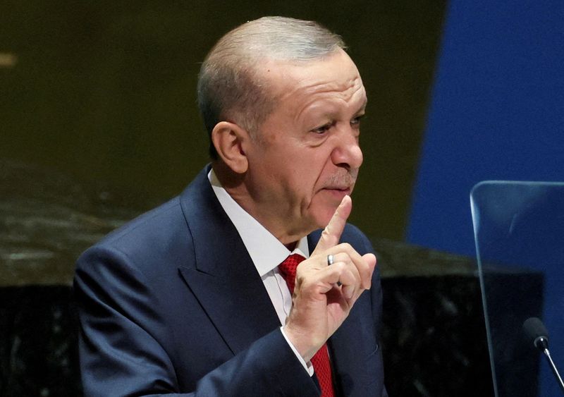 トルコ大統領、イスラエルのガザ封鎖・空爆は「虐殺」と批判