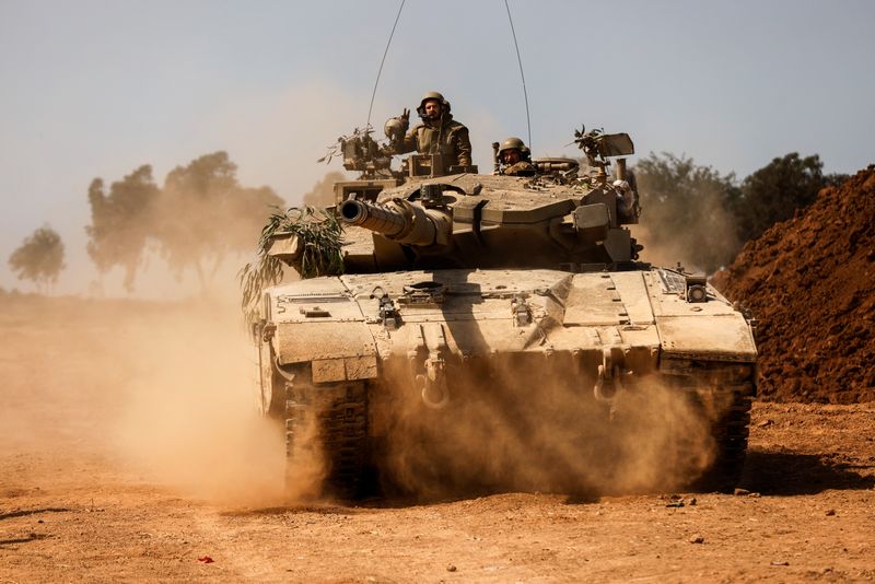 イスラエル軍、地上作戦に移行　ガザで「局地的な奇襲」