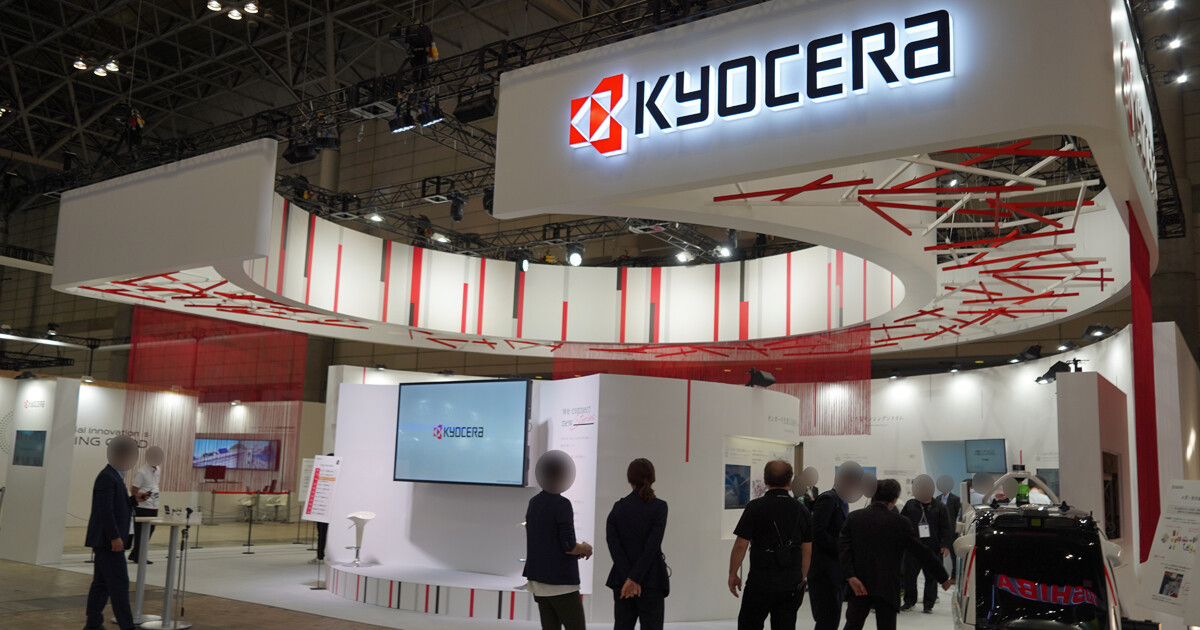 京セラがマイクロLEDの高品質化に寄与する革新技術を紹介 - CEATEC 2023