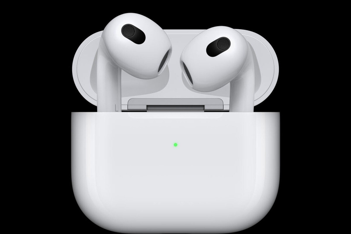 シームレスな切り替えに感動！　AirPodsをiPhoneとMacで共有する - iPhoneユーザーのためのMacのトリセツ