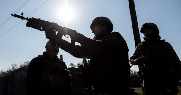 ウクライナ軍、ロシア占領のドニプロ川東岸に部隊進めたか