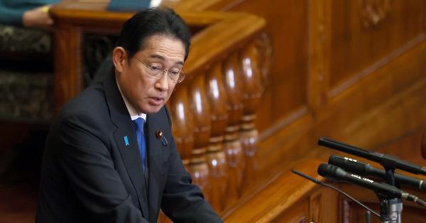 岸田首相、減税実現へ税調に先行「郵政民営化くらいの覚悟で」