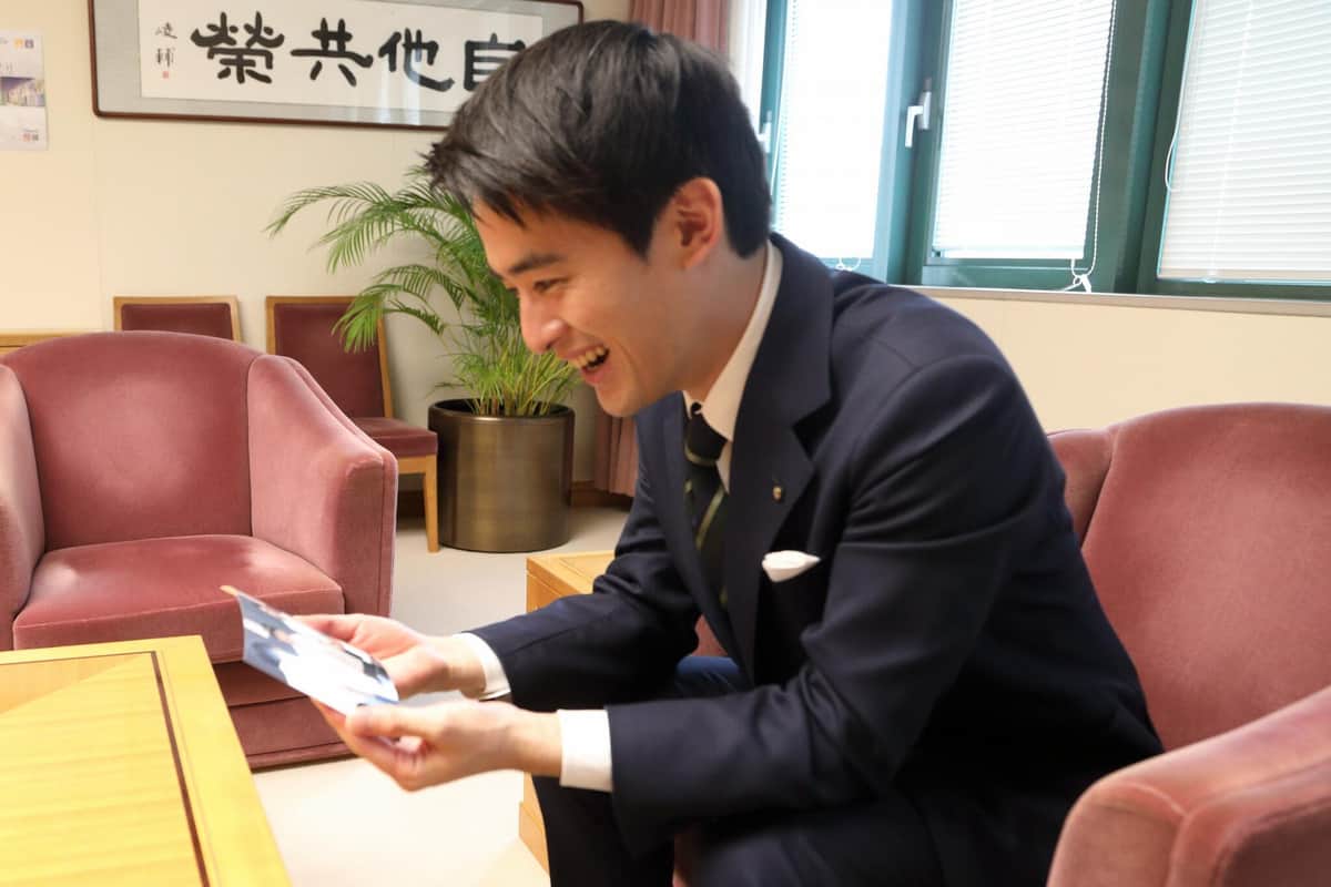 最年少26歳・髙島崚輔市長が「ディベートで培った力」　高校時代の経験「なかったら仕事を満足に進めるのは相当厳しかった」