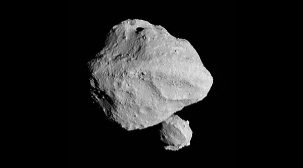 小惑星ディンキーに小さな「月」。NASAのLucy探査機がフライバイ時に観測
