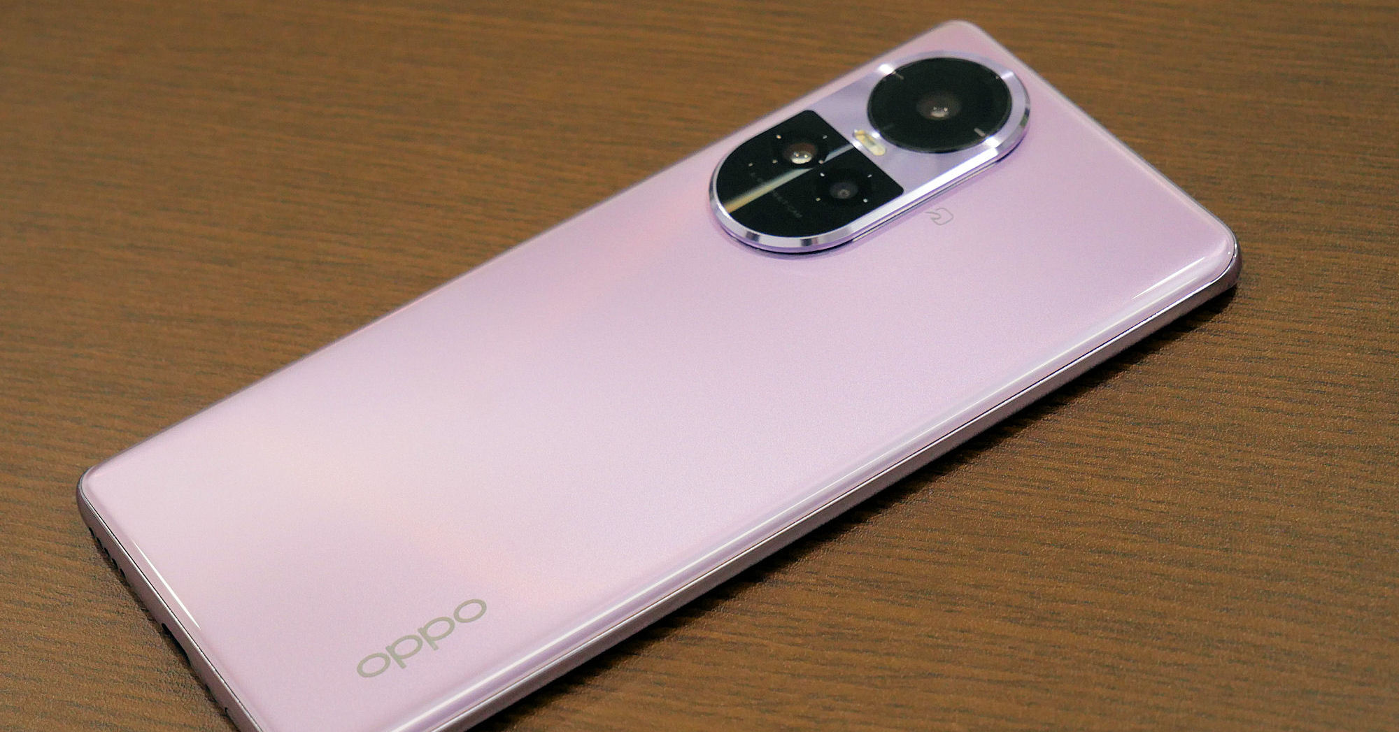 OPPOが日本で再びスマホを拡充するワケ　「Reno 10 Pro 5G」の販売は「信じられないような伸び」