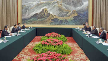 中国独自の処理水監視機会確保を　王外相、公明・山口代表と会談