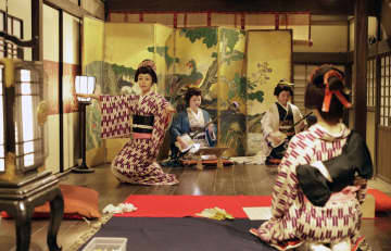 京都の太秦映画村リニューアルへ　入浴施設、酒場を新設
