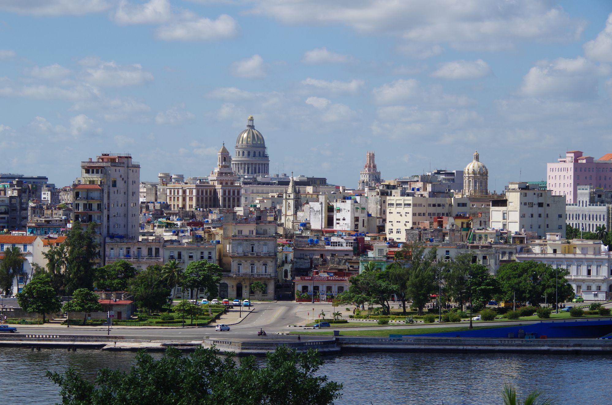 キューバの首都・ハバナの魅力、ヘミングウェイの常宿から旧市街、要塞群まで　世界遺産に泊まる（第6回）キューバ／オールド・ハバナ（ハバナ旧市街）とその要塞群