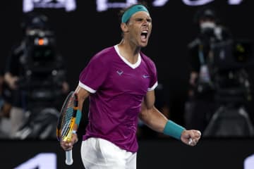 テニス＝ナダルの全仏OP優勝ラケット、約1740万円で落札