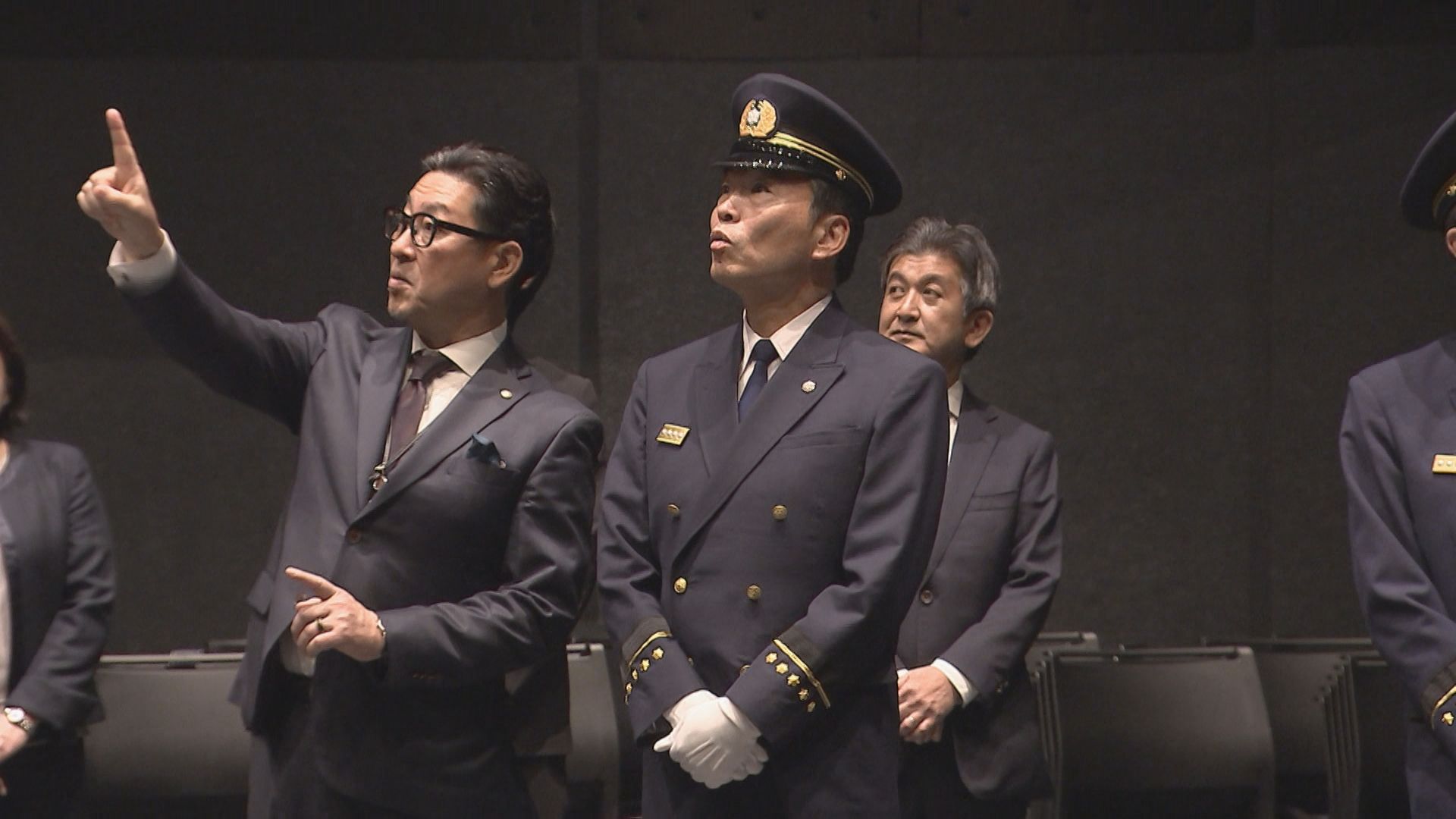 年末に向け消防総監が「東急歌舞伎町タワー」を視察　消防設備の管理状況など