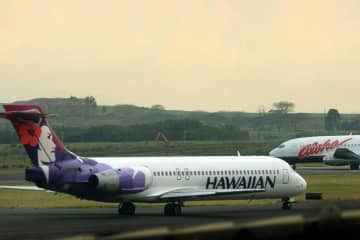 米ハワイアン航空を買収　アラスカ航空、収益力強化へ