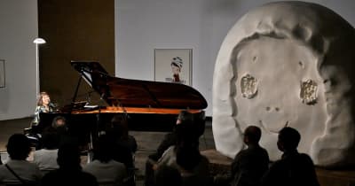 矢野顕子さん、故郷・青森の美術館でライブ　奈良美智さんの提案受け実現、個展展示室で演奏