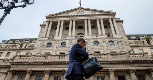 英中銀、政策金利を据え置き　3会合連続、物価上昇鈍化