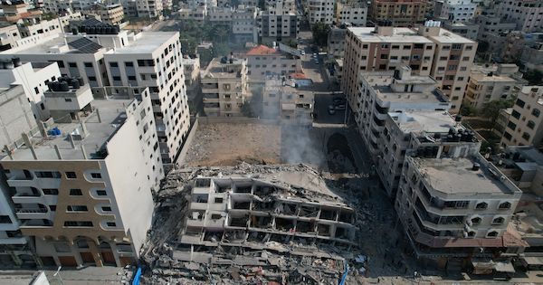 イスラエル軍、ガザでの戦闘中に人質３人を誤って殺害