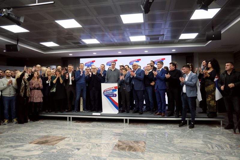 セルビア議会選、与党勝利の見通し　大統領が勝利宣言