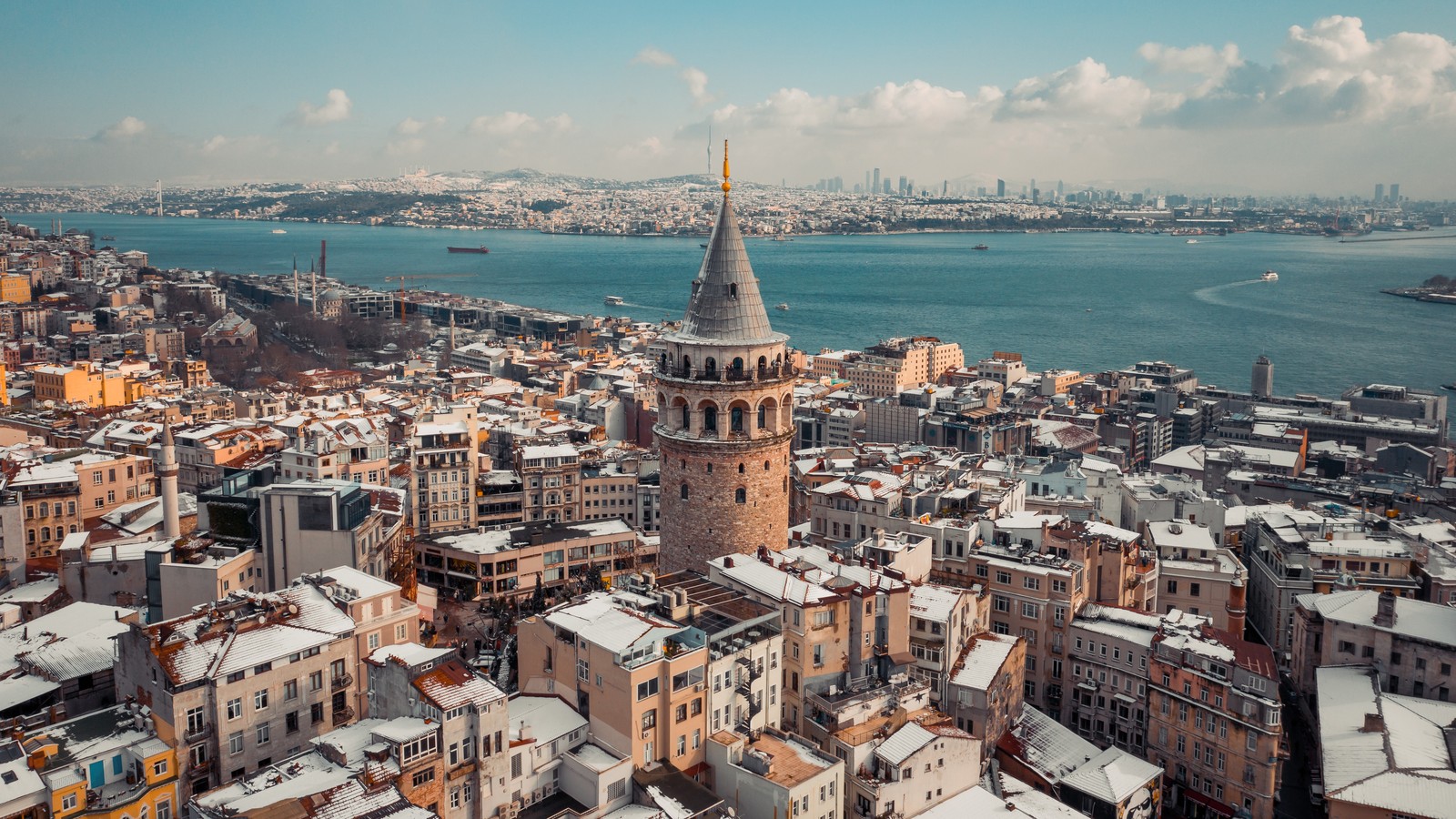 イスラム嫌悪からトルコに移住する世界のムスリム・エリートたち「人と知の中心」イスタンブールで進む文明の再編