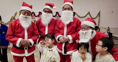 横浜北ロータリークラブ 障害者団体のクリスマス会に参加 子どもたちにお菓子のプレゼント　横浜市港北区