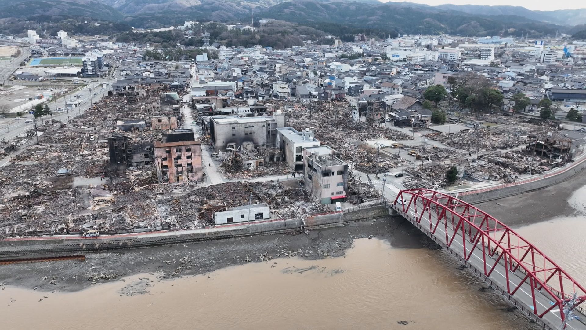 石川県の死者126人・住宅1305棟が全半壊　能登半島地震