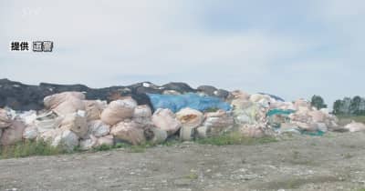 「ごみを大量に持ち込んでいる」山積みの廃プラスチック　廃棄物処理法違反容疑で会社役員を逮捕