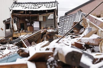 北日本・東日本で大雪の恐れ　被災地では家屋倒壊に注意