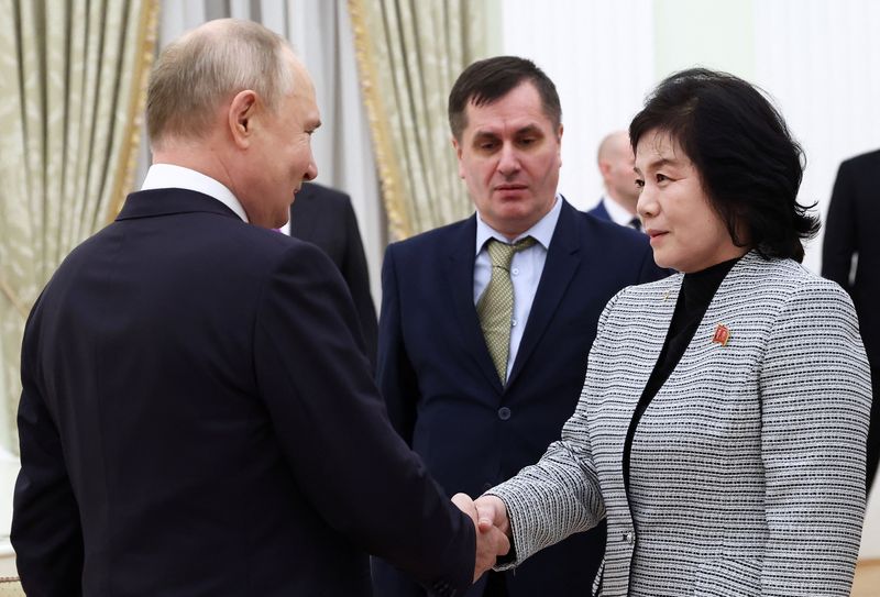 北朝鮮外相が訪ロ、プーチン氏にラブロフ外相との会談内容報告