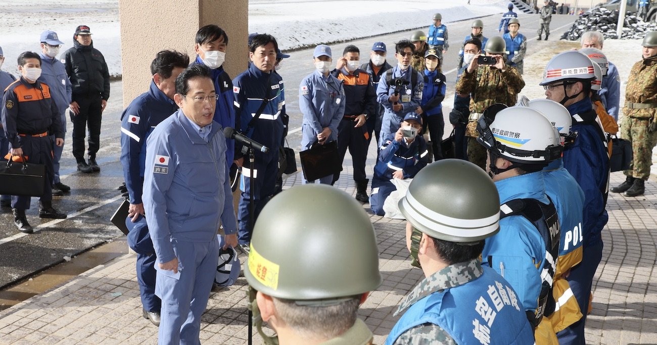 能登地震「総理視察」は完全失敗！岸田首相のメンツ優先、初動の遅れはもはや“人災”だ - ＤＯＬ特別レポート