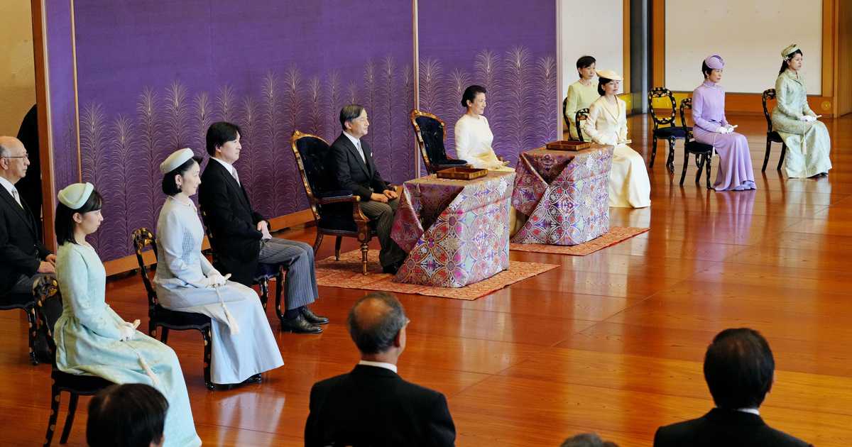 値下げ　サイン入り　皇族の「公」と「私」 思い出の人、思い出の時 皇族の「公(おおやけ)」と「私(わたくし)」 思い出の人、思い出