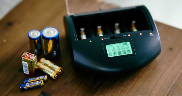 新品未使用 メタルスライム 乾電池チャージャー バッテリー