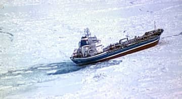 流氷で航行できず救助要請　オホーツク海でロシアタンカー