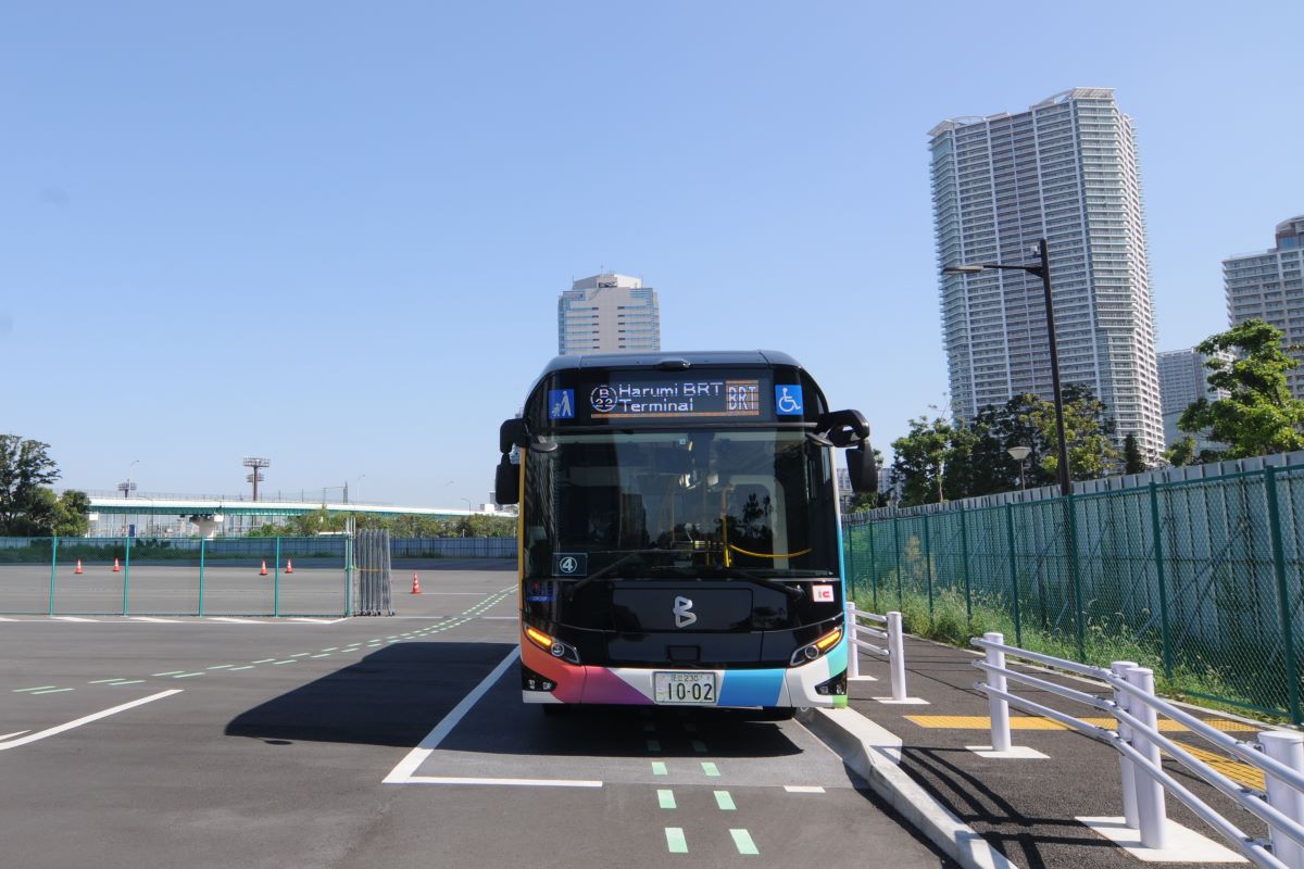 東京の湾岸タワマンエリアに乗り入れる「東京BRT」は望ましい公共交通なのか　東京都が計画する約6.1kmの「臨海地下鉄」構想で懸念される“共倒れリスク”