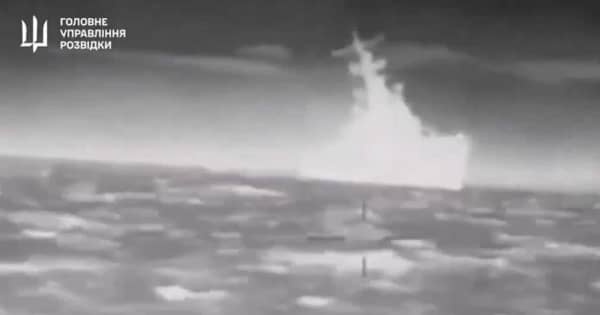 ウクライナ、ロシア軍ミサイル艇を撃沈と発表　黒海