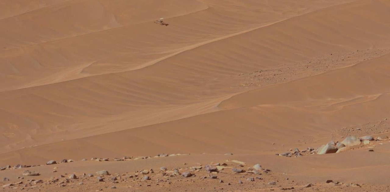 火星探査車パーサヴィアランス、眠りについた相棒ヘリの姿を撮影