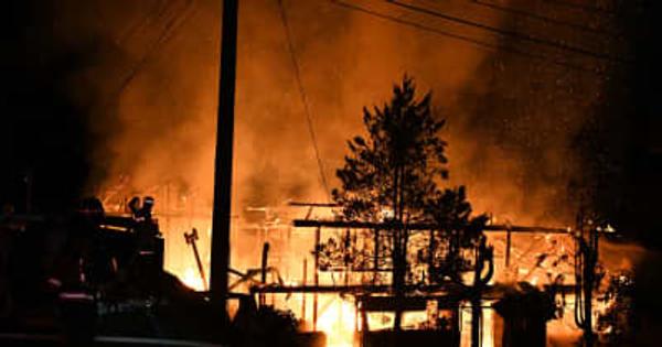 島根県雲南市木次町で2棟全焼、男性1人がけが