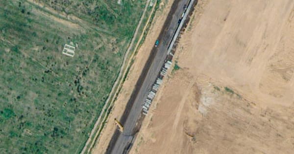 エジプトとガザ地区ラファとの境界で囲い建設や造成か　衛星画像