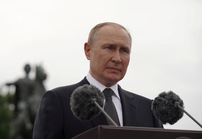 プーチン氏「宇宙空間の核配備に断固反対」、米の指摘否定