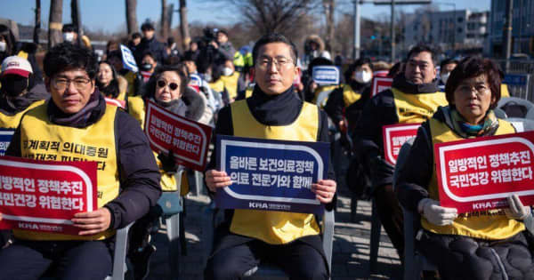 韓国で医師が大規模スト、政府の医学部増員計画に反発