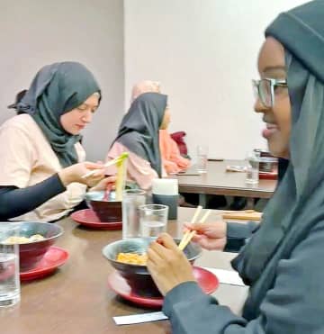 ムスリム好物1位「ラーメン」　幅広い日本食に挑戦意欲